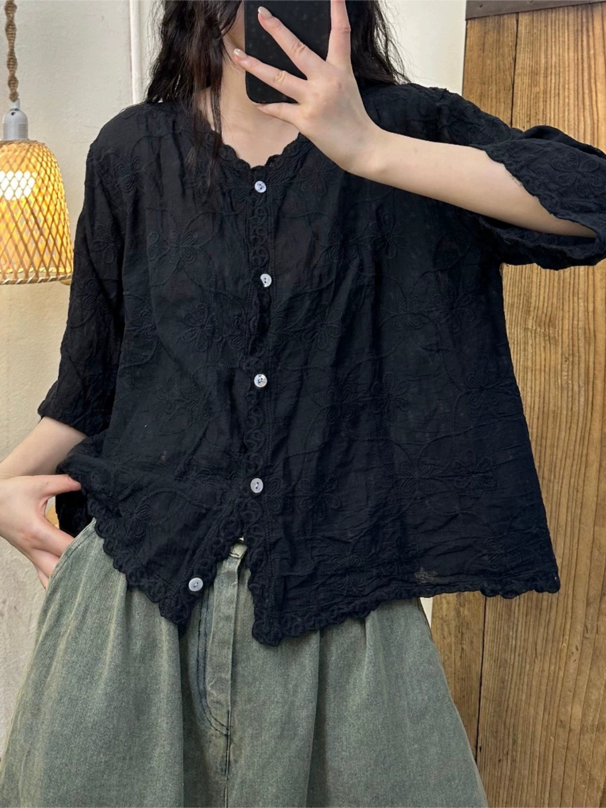 attr image